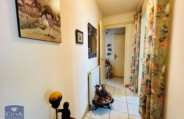 Vente appartement 3 pièces 56 m² Châteauroux (36000) — photo 2