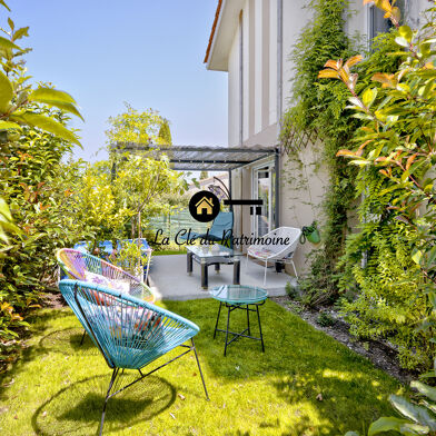 Maison 4 pièces 384800 €