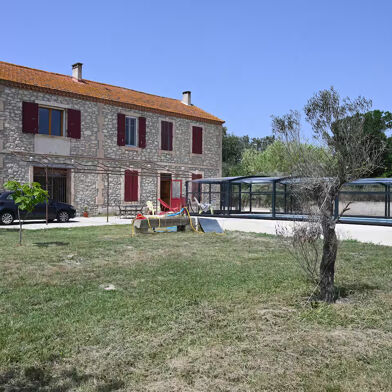 Maison 4 pièces 842000 €