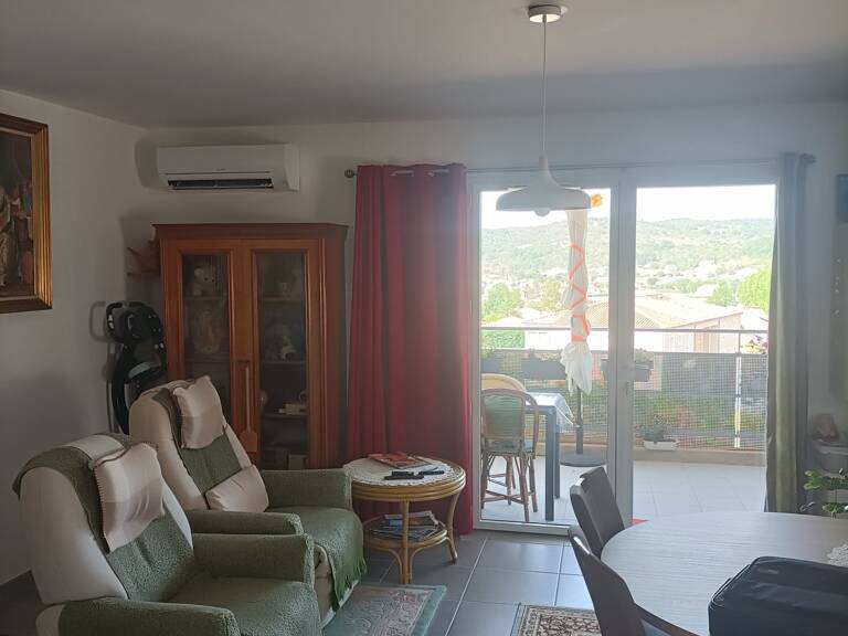 Appartement avec terrasse — photo 1