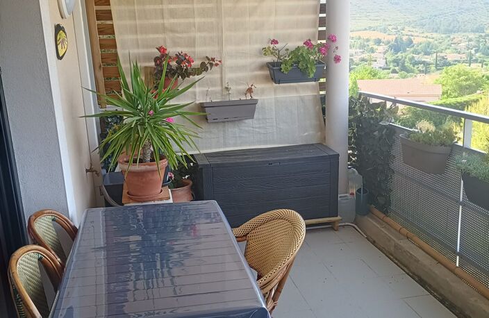 Appartement avec terrasse — photo 3