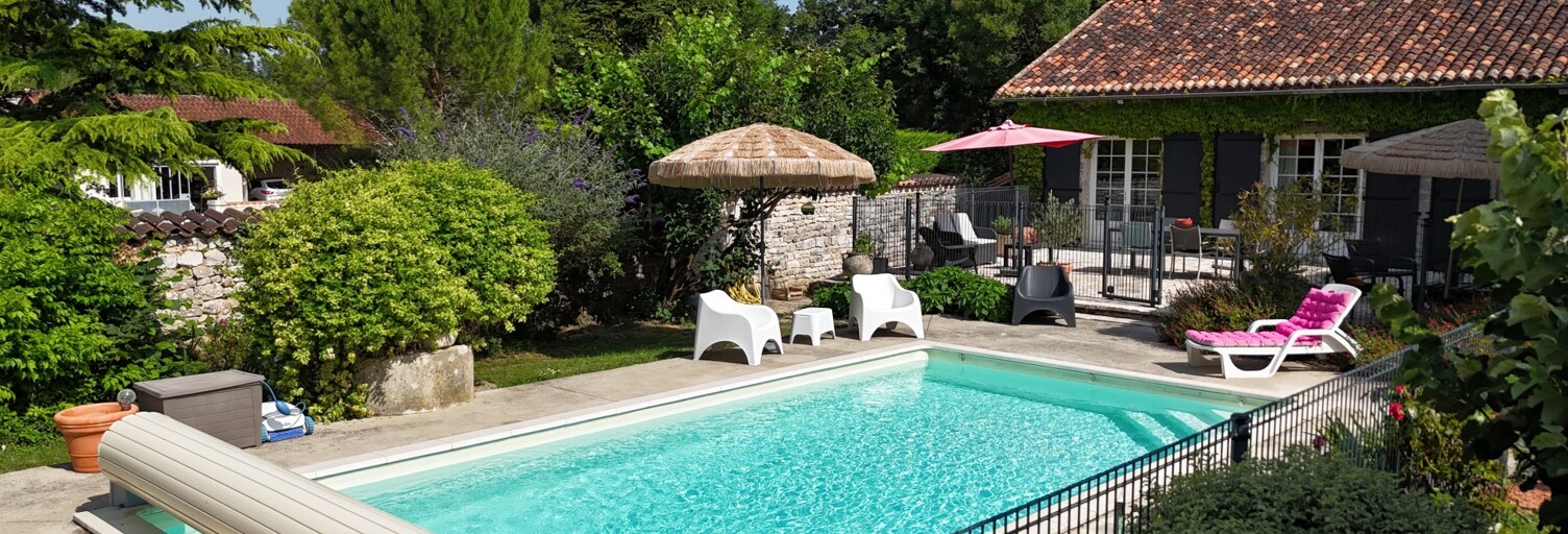 Maison 11 Pièces 276 m² à vendre à Mouton (16460)