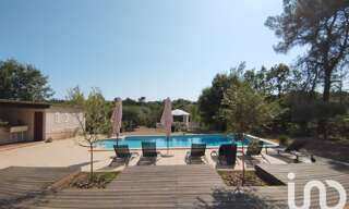 Maison 8 Pièces 257 m² à vendre à Saint-Paul-en-Forêt (83440)