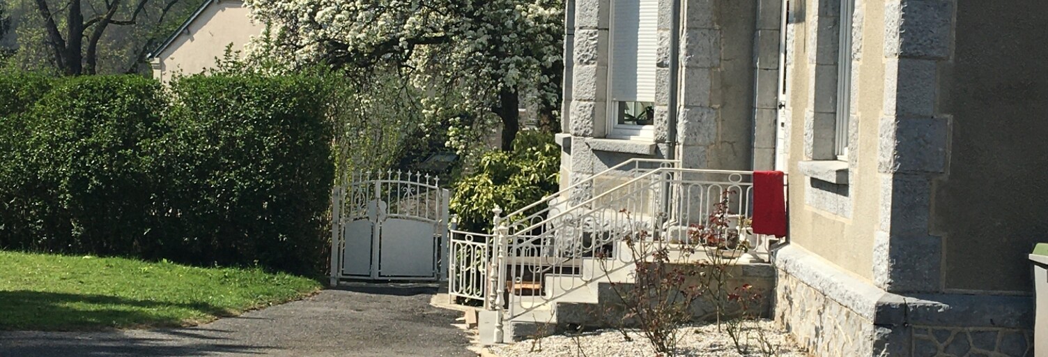 Maison 9 Pièces 208 m² à vendre à Monthermé (08800)