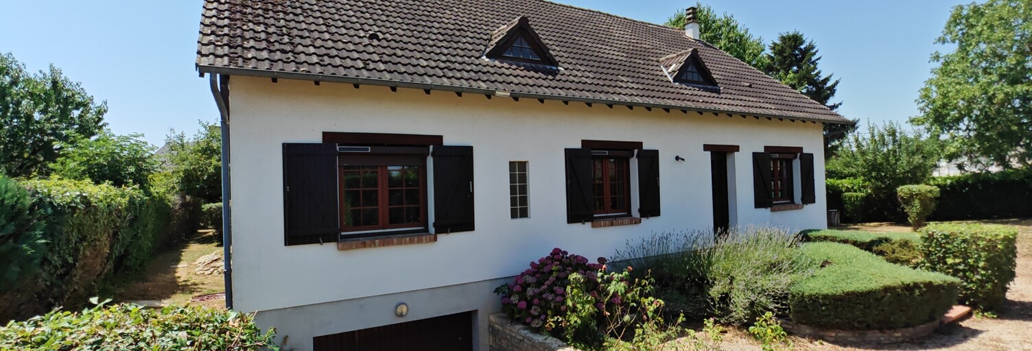 Maison 8 Pièces 188 m² à vendre à Senneçay (18340)