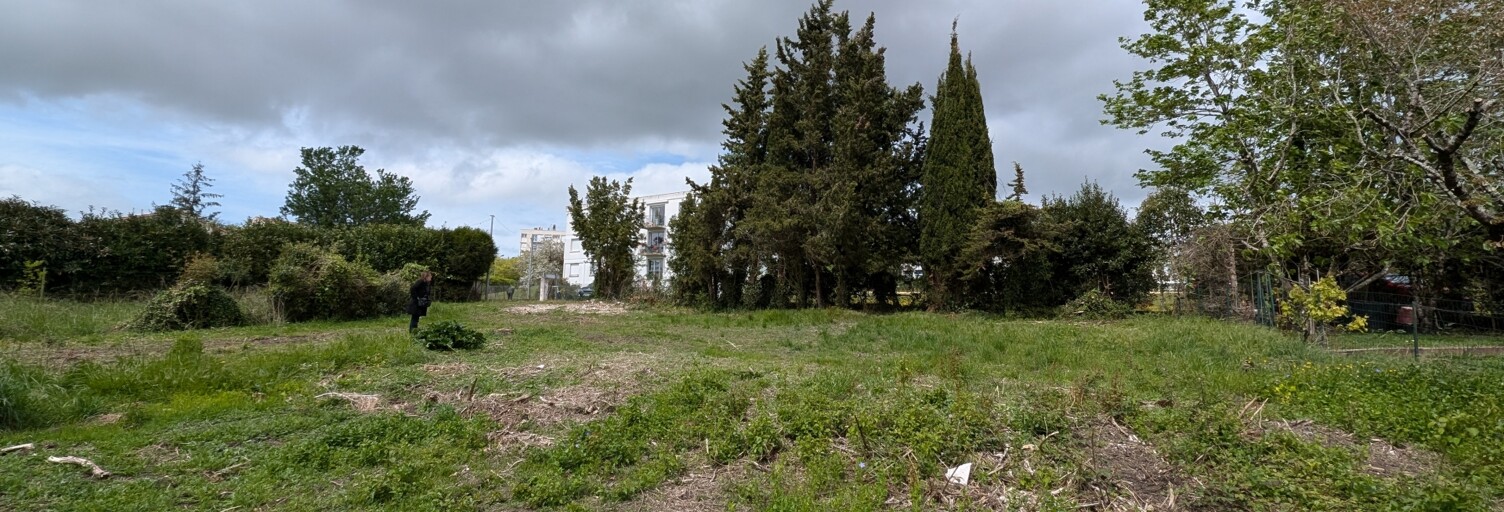 Terrain  910 m² à vendre à Saintes (17100)