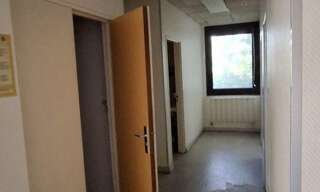 Bureau  3000 m² à vendre à Pont-Sainte-Marie (10150)