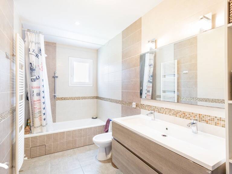 Villa de 5 pièces principales — photo 1