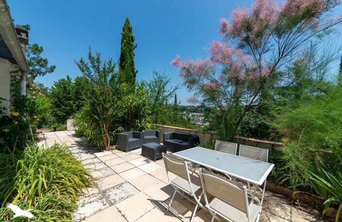Villa de 8 pièces principales — photo 3