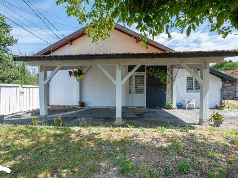 Maison en pierre de 5 pièces principales — photo 1
