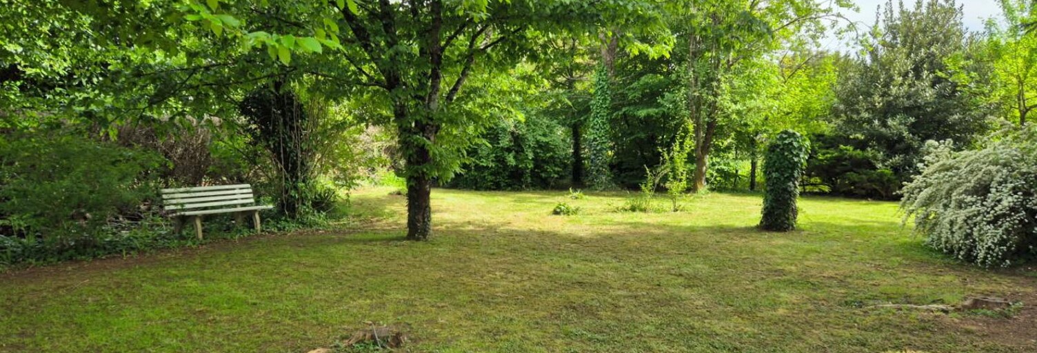 Maison  2291 m² à vendre à Dun-sur-Auron (18130)