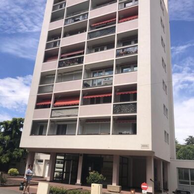 Appartement 4 pièces 840 €