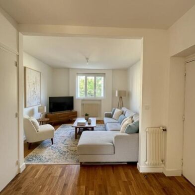 Appartement 3 pièces 911 €