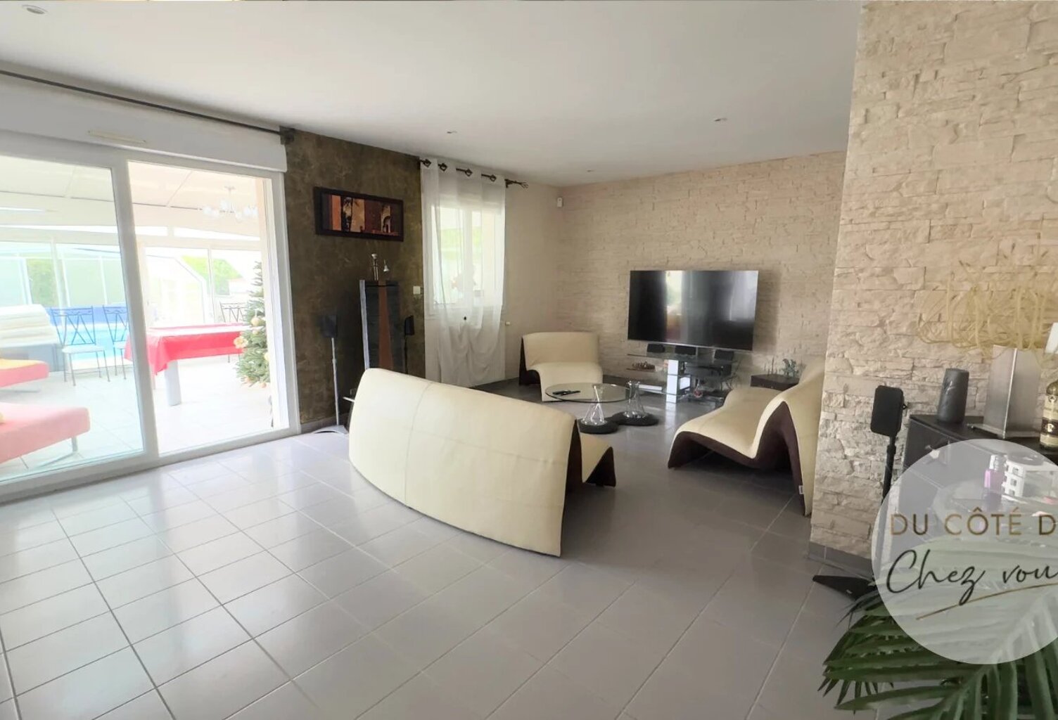 Maison de plain pied avec piscine à vendre à LAVAU, proche d — photo 1