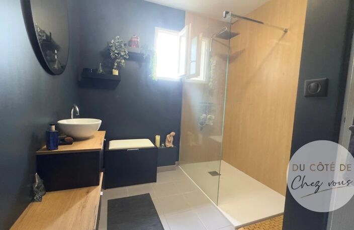 Maison de plain pied avec piscine à vendre à LAVAU, proche d — photo 3