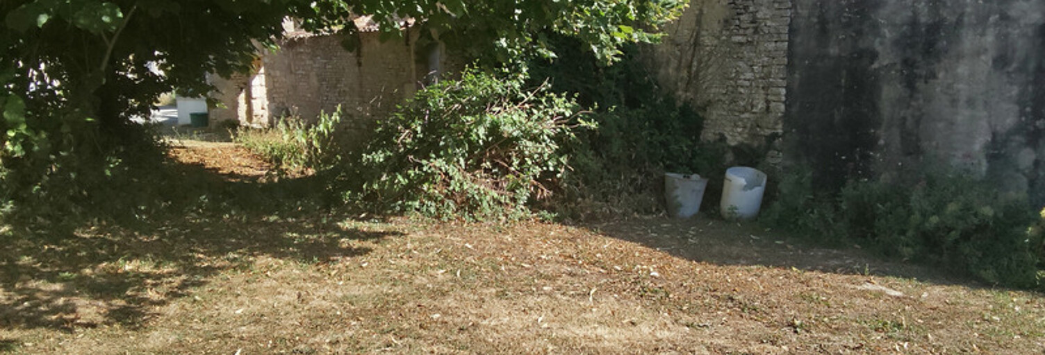 Maison 1 Pièce 147 m² à vendre à Saint-Hilaire-de-Villefranche (17770)