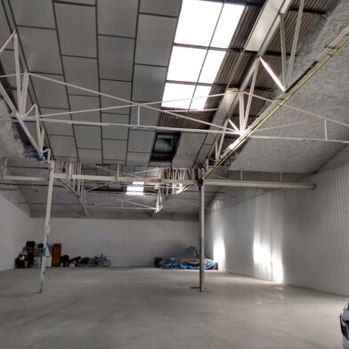 Local industriel 1 pièces 590000 €