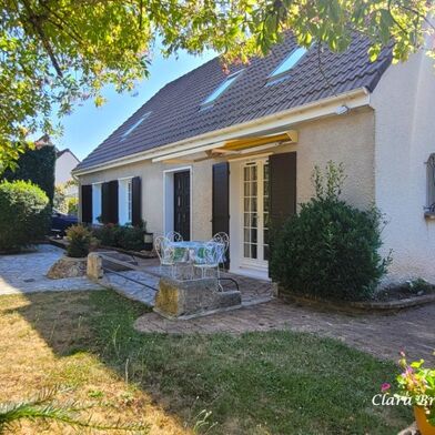 Maison 11 pièces 449000 €