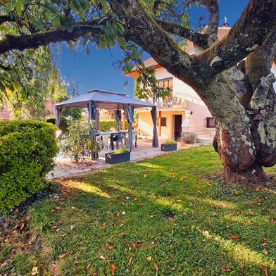 Maison 10 pièces 349000 €