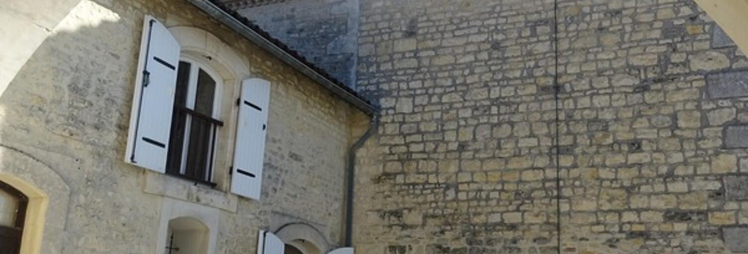 Maison 8 Pièces 238 m² à vendre à Hiersac (16290)