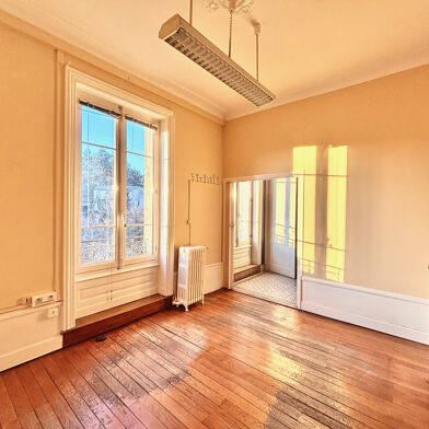 Appartement 3 pièces 130000 €