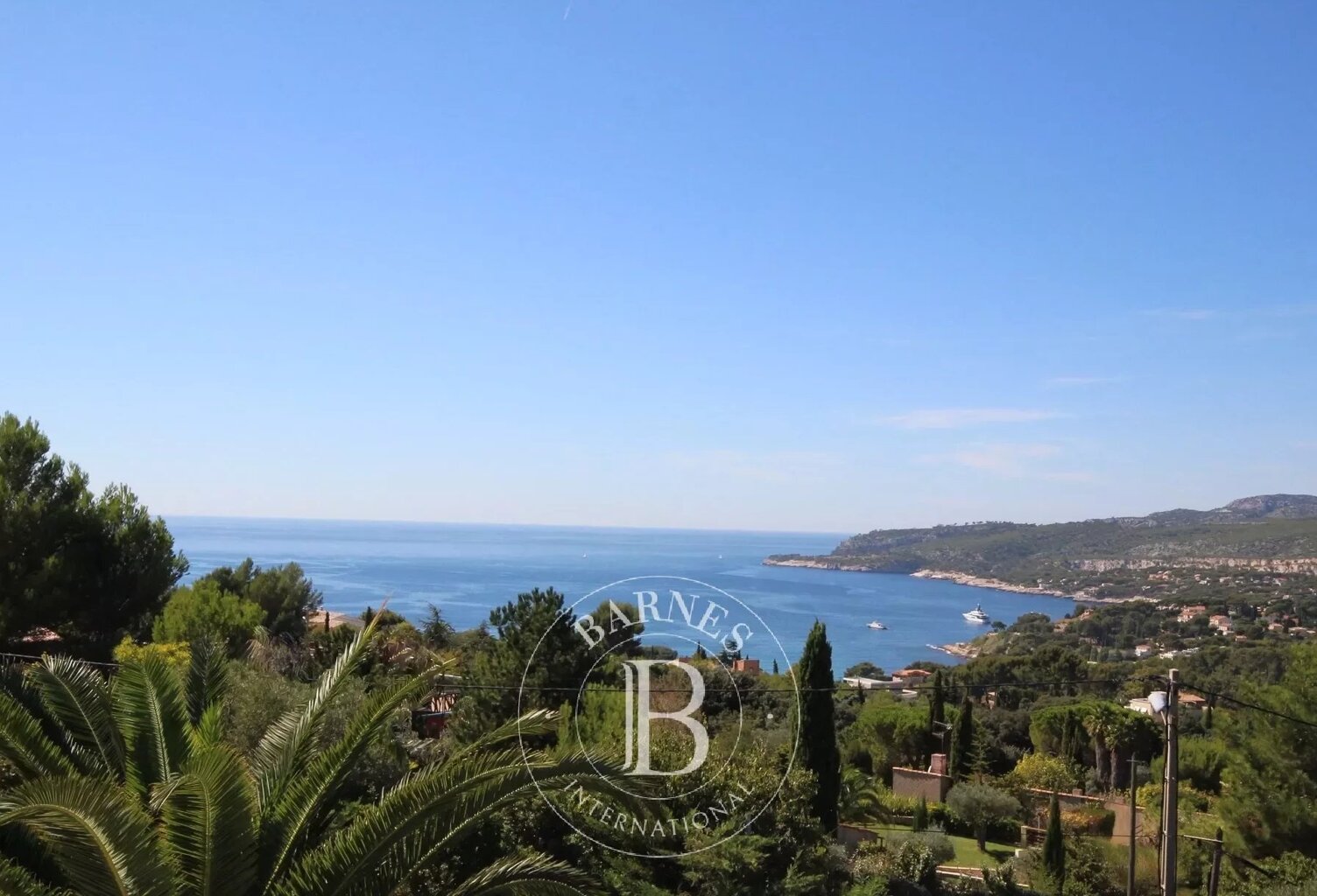 VENTE - CASSIS – VILLA D’ARCHITECTE – VUE MER – PISCINE – 7 CHAM — photo 1