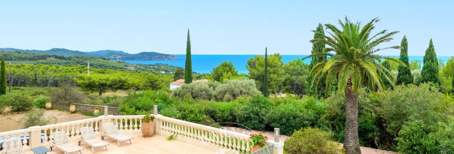 Maison 8 Pièces 300 m² à vendre à La Ciotat (13600)