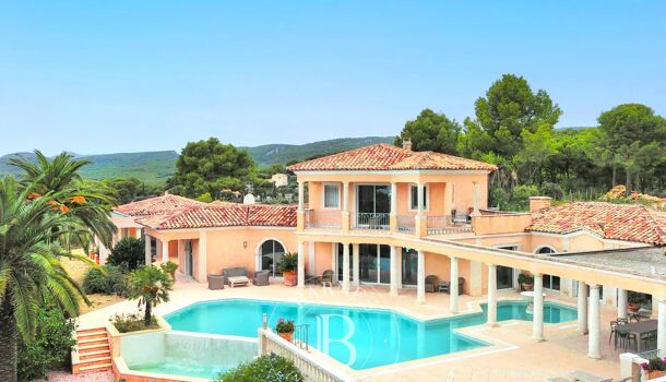 Propri&eacute;t&eacute; 8 pièces  à vendre La Ciotat 13600
