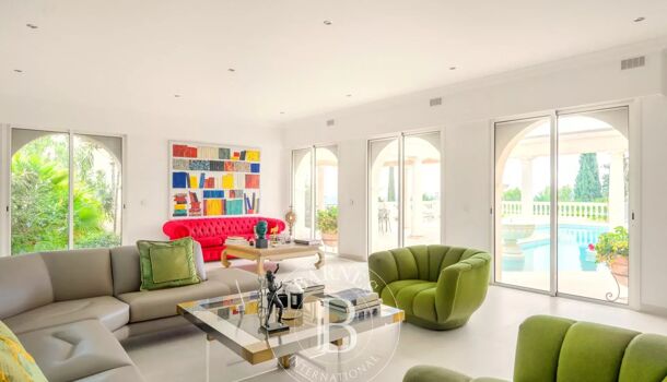 Propri&eacute;t&eacute; 8 pièces  à vendre La Ciotat 13600