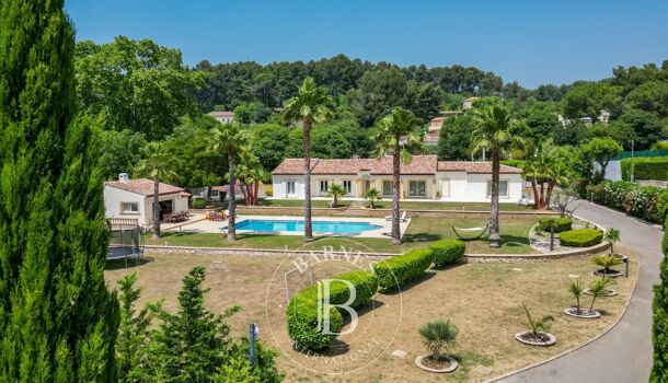 Villa / Maison 7 pièces  à vendre Aubagne 13400