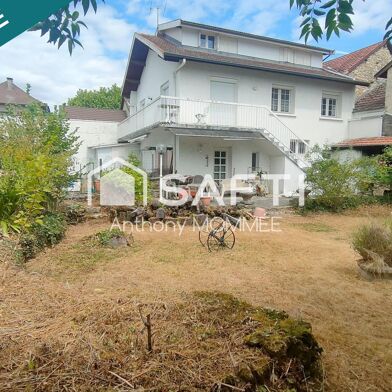 Maison 7 pièces 230000 €