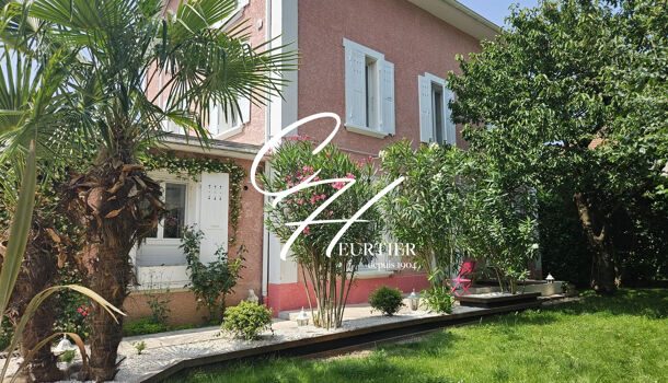 Villa / Maison 9 pièces  à vendre Villard-Bonnot 38190