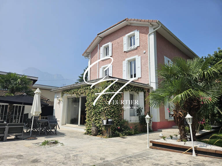 BRIGNOUD - Maison de Maitre de 224 m² habitables de standing av — photo 1