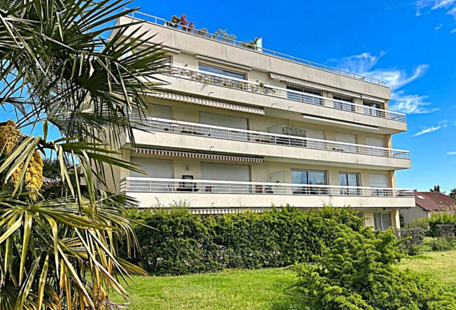 Appartement À Vendre — photo 1