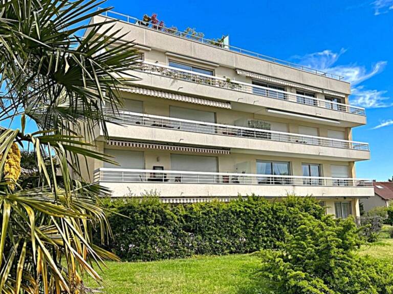 Appartement À Vendre — photo 1