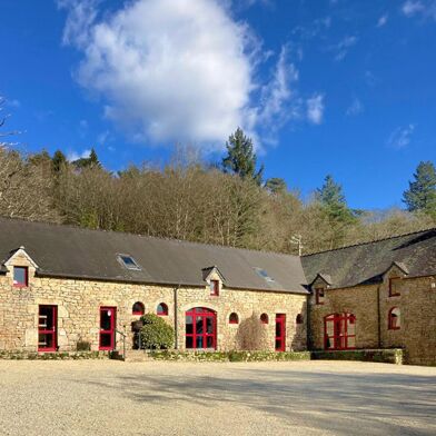 Maison 26 pièces 878990 €