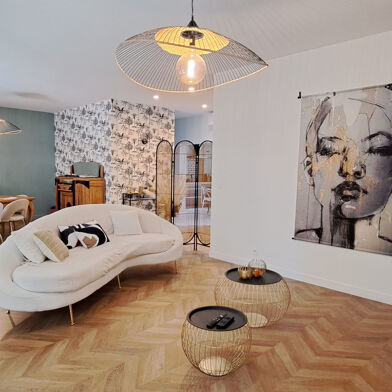 Appartement 4 pièces 310000 €