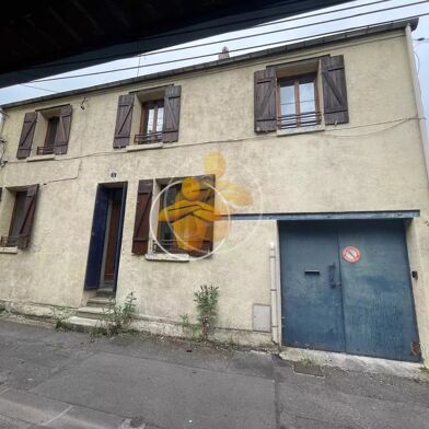 Maison 6 pièces 93900 €