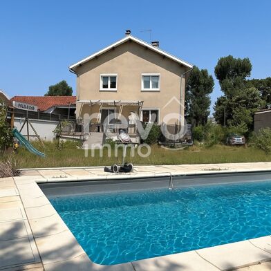 Maison 6 pièces 499000 €