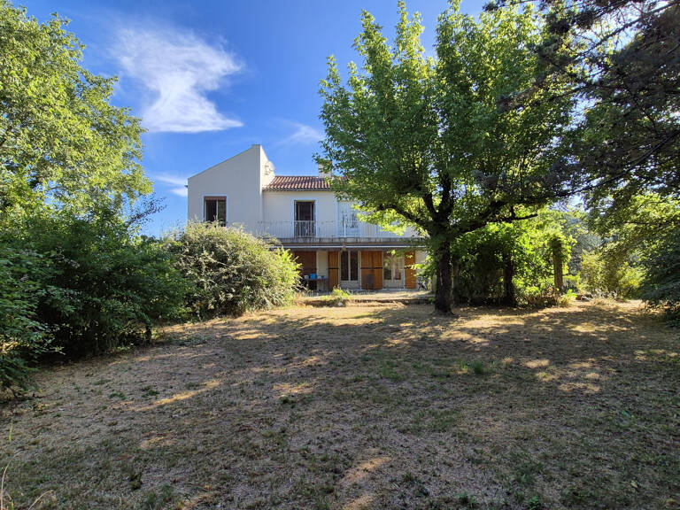 Maison 171 m2 terrain 5894 m2 — photo 1