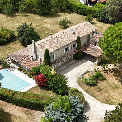 Maison 14 pièces 650000 €