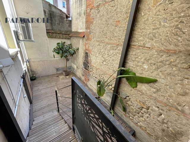 A vendre - Perpignan - Palais des congrès Appartement en rdc avec cours et garage — photo du bien