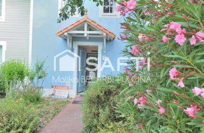 Maison avec jardin et piscine en résidence — photo du bien