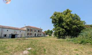 Maison 8 Pièces 268 m² à vendre à Saint-Martial-sur-Né (17520)