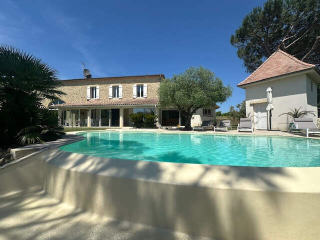 Propriété de prestige 309 M2 parc 9000M2 Secteur Langon — photo du bien