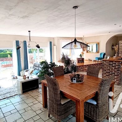 Maison 16 pièces 399000 €