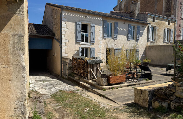Charmante maison de caractère en pierres de 220m2 - Blaye centre — photo 2