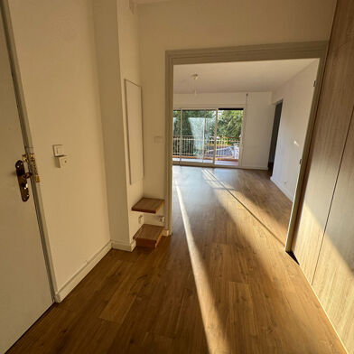 Appartement 4 pièces 895 €