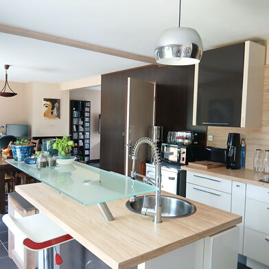 Maison 6 pièces 273000 €