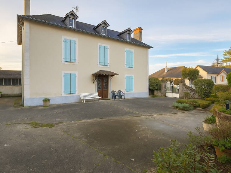 Beyrie En Bearn 6 pièce(s) 170 m2 — photo 1
